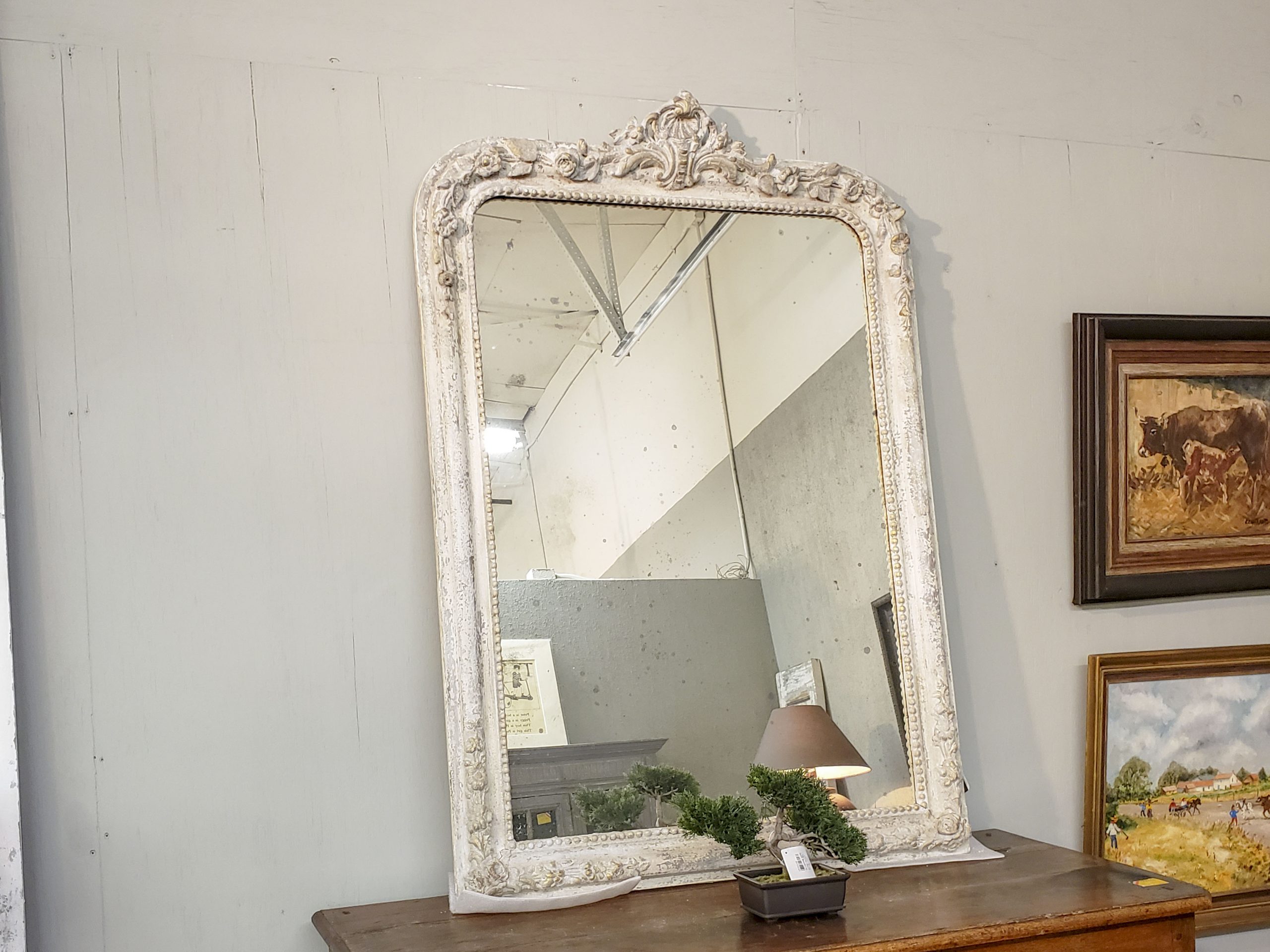 Louis Philippe Mirrors are a Huge Trend, and Here's How to Spot